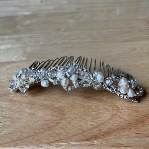 Bridal Hair Comb with Pearls